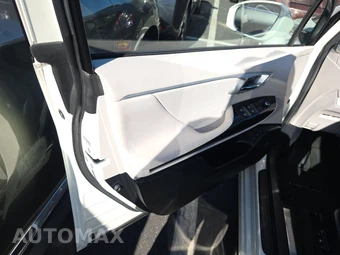 2017 Toyota Mirai – miniatura 9
