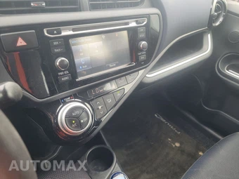 2017 Toyota Prius c Two - miniatura 11