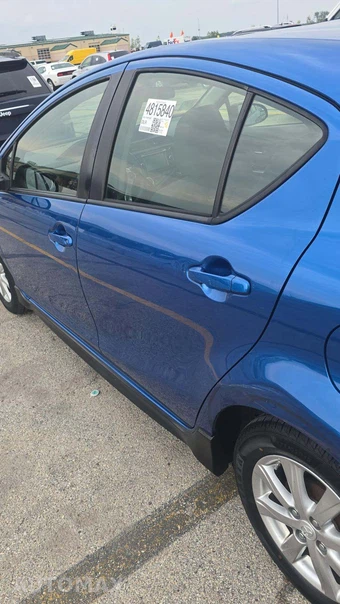 2017 Toyota Prius c Two - miniatura 31