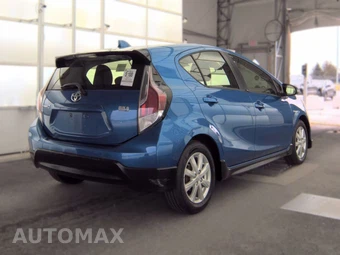 2017 Toyota Prius c Two - miniatura 4