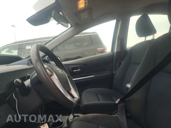 2017 Toyota Prius c Two - miniatura 7
