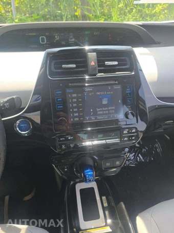 2017 Toyota Prius Four – miniatura 10