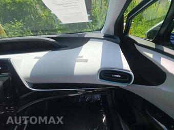2017 Toyota Prius Four – miniatura 19
