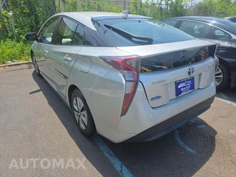 2017 Toyota Prius Four – miniatura 2
