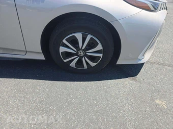 2017 Toyota Prius Prime Plus – miniatura 20