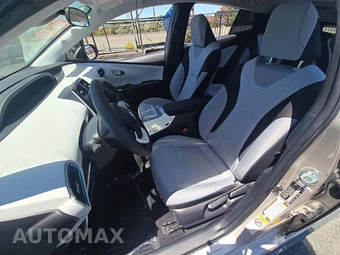 2017 Toyota Prius Prime Plus – miniatura 3
