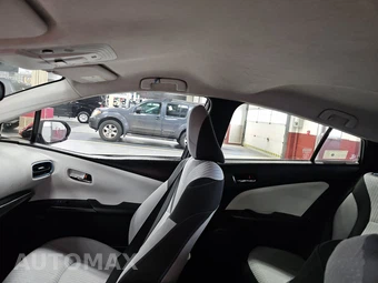 2017 Toyota Prius Prime Plus – miniatura 19