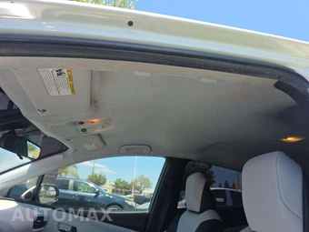 2017 Toyota Prius Three Touring – miniatura 11