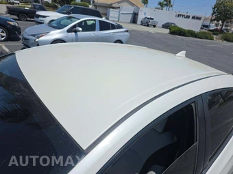 2017 Toyota Prius Three Touring – miniatura 12