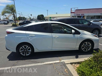 2017 Toyota Prius Three Touring – miniatura 4