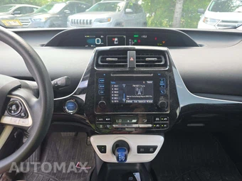 2017 Toyota Prius Two – miniatura 10