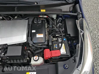 2017 Toyota Prius Two - miniatura 26