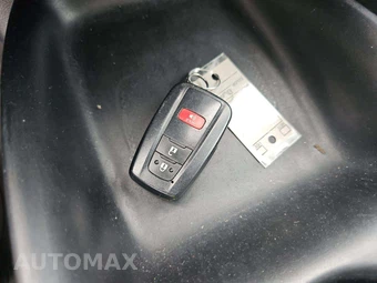 2017 Toyota Prius Two - miniatura 5