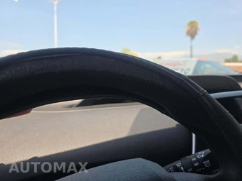 2017 Toyota Prius Two – miniatura 22