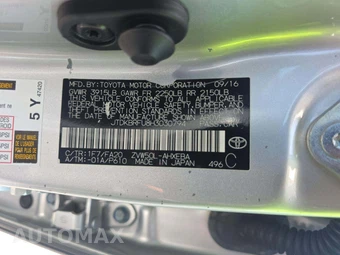 2017 Toyota Prius Two – miniatura 5