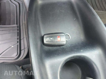 2017 Toyota Prius Two – miniatura 8
