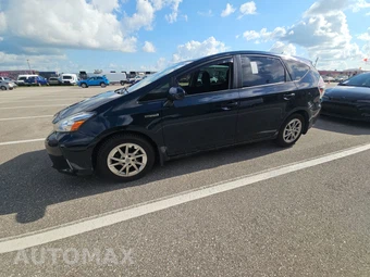 2017 Toyota Prius v Three