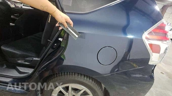 2017 Toyota Prius v Three – miniatura 38