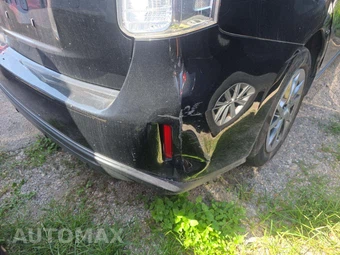 2017 Toyota Prius v Three – miniatura 26