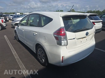 2017 Toyota Prius v Two – miniatura 6