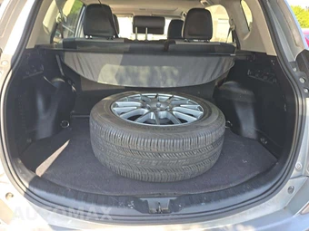 2017 Toyota RAV4 Hybrid Limited - miniatura 13