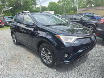 2017 Toyota RAV4 Hybrid XLE - miniatura 4