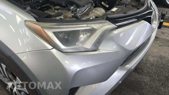 2017 Toyota RAV4 LE - miniatura 32