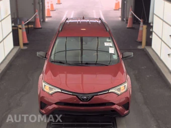 2017 Toyota RAV4 LE - miniatura 2