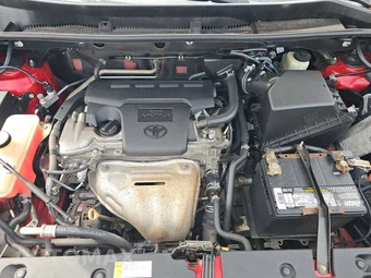 2017 Toyota RAV4 LE – miniatura 15