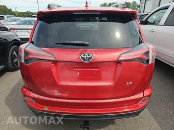 2017 Toyota RAV4 LE – miniatura 5