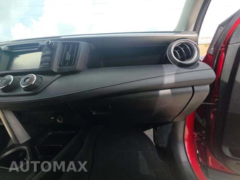 2017 Toyota RAV4 LE – miniatura 16