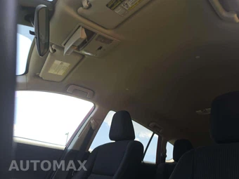 2017 Toyota RAV4 LE – miniatura 8