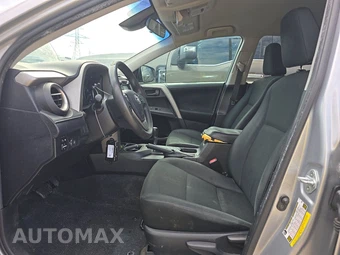 2017 Toyota RAV4 LE - miniatura 7