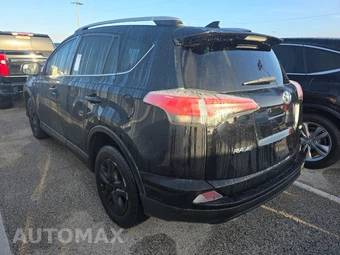 2017 Toyota RAV4 LE - miniatura 6