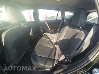2017 Toyota RAV4 LE – miniatura 13
