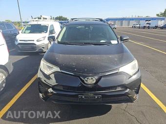 2017 Toyota RAV4 LE – miniatura 2