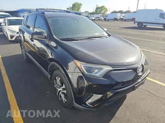 2017 Toyota RAV4 LE – miniatura 3