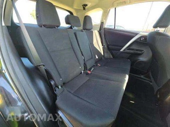 2017 Toyota RAV4 LE – miniatura 17
