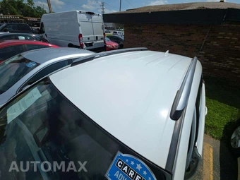 2017 Toyota RAV4 LE – miniatura 12