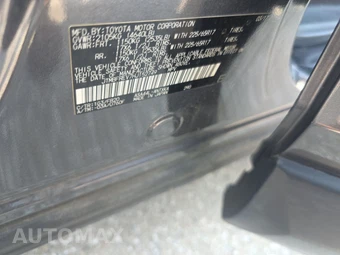 2017 Toyota RAV4 LE - miniatura 14