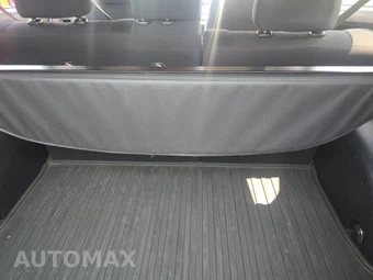 2017 Toyota RAV4 LE - miniatura 16