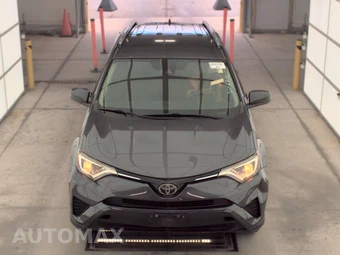 2017 Toyota RAV4 LE - miniatura 2