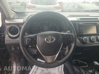 2017 Toyota RAV4 LE – miniatura 10