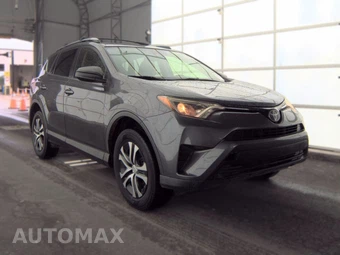 2017 Toyota RAV4 LE – miniatura 3