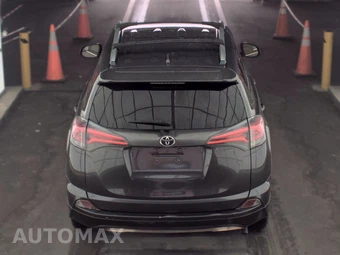 2017 Toyota RAV4 LE – miniatura 5
