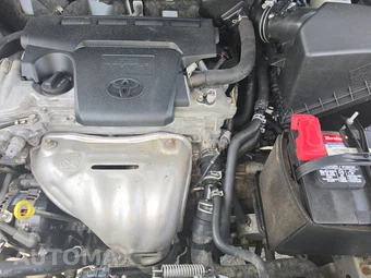 2017 Toyota RAV4 LE – miniatura 15