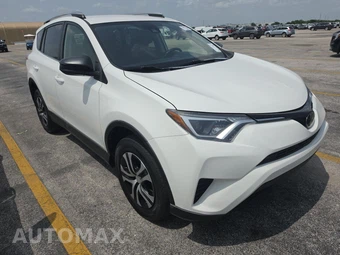 2017 Toyota RAV4 LE – miniatura 3