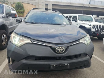 2017 Toyota RAV4 LE – miniatura 2
