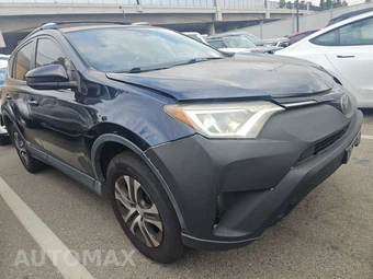 2017 Toyota RAV4 LE – miniatura 3