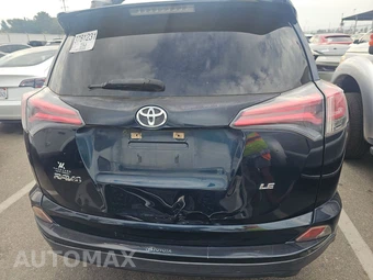 2017 Toyota RAV4 LE – miniatura 5